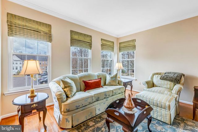 6618 HUNTER CREEK LN, Alexandria, VA 22315