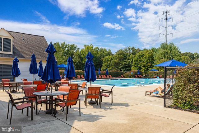 6618 HUNTER CREEK LN, Alexandria, VA 22315