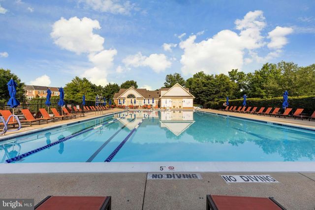 6618 HUNTER CREEK LN, Alexandria, VA 22315