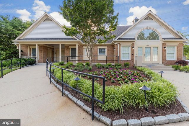 6618 HUNTER CREEK LN, Alexandria, VA 22315