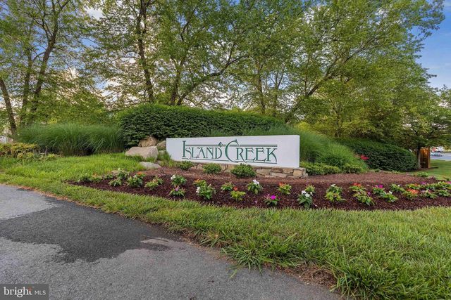 6618 HUNTER CREEK LN, Alexandria, VA 22315