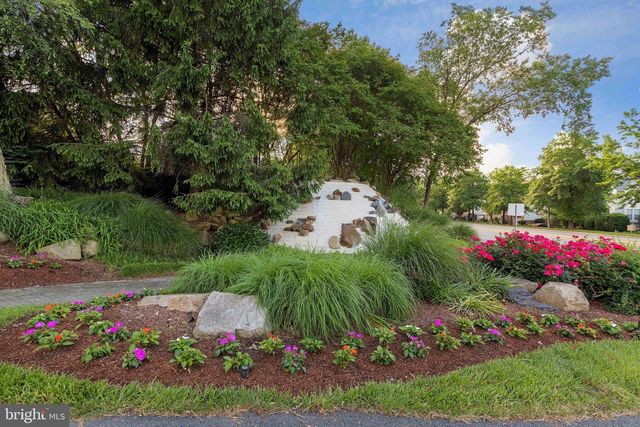 6618 HUNTER CREEK LN, Alexandria, VA 22315