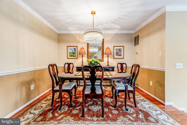 6618 HUNTER CREEK LN, Alexandria, VA 22315