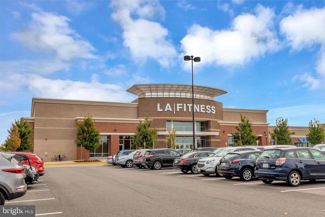 6618 HUNTER CREEK LN, Alexandria, VA 22315