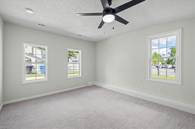 980 Wildflower CT, Virginia Beach, VA 23452