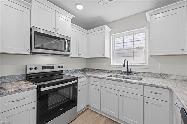 980 Wildflower CT, Virginia Beach, VA 23452