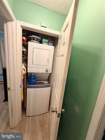 756 GREENWOODS DR, Berkeley Springs, WV 25411
