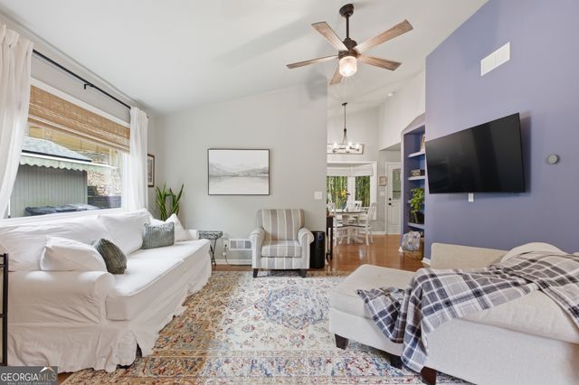 5428 N Cove Road, Gainesville, GA 30504