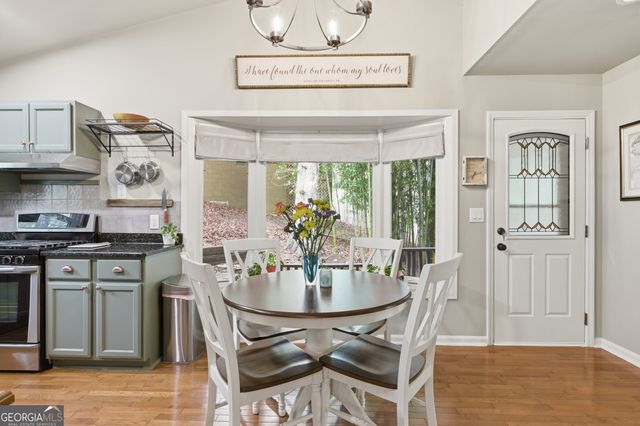 5428 N Cove Road, Gainesville, GA 30504