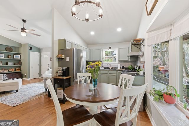 5428 N Cove Road, Gainesville, GA 30504