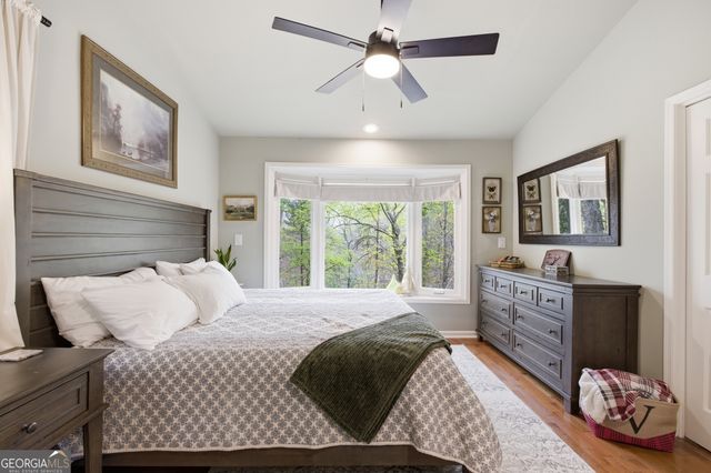 5428 N Cove Road, Gainesville, GA 30504