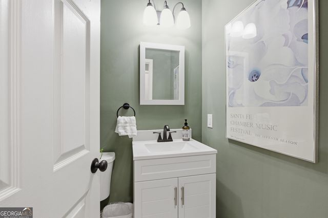 5428 N Cove Road, Gainesville, GA 30504