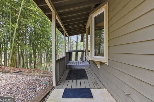 5428 N Cove Road, Gainesville, GA 30504