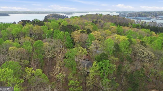 5428 N Cove Road, Gainesville, GA 30504