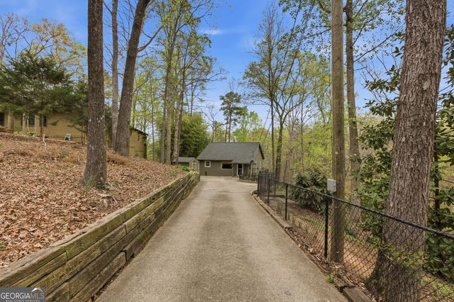 5428 N Cove Road, Gainesville, GA 30504
