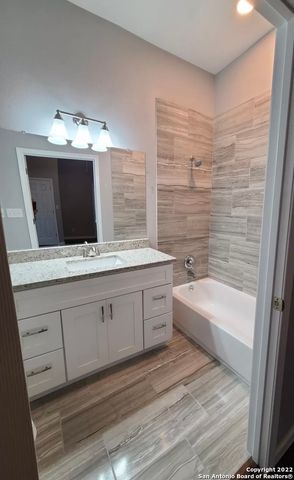 228 Lotus St Unit 201, San Antonio, TX 78210