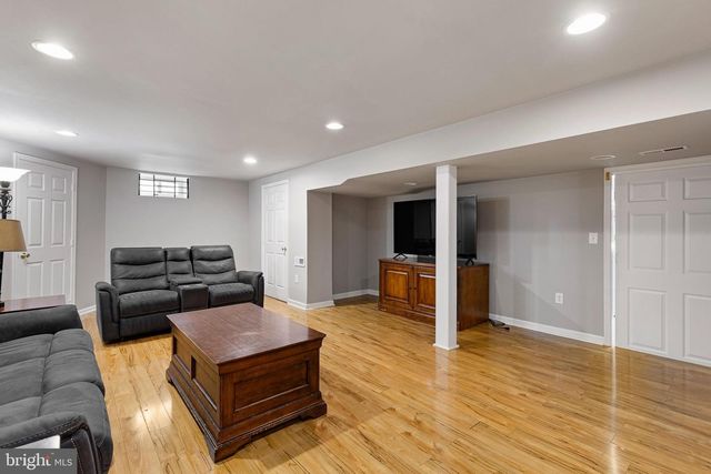 26 LONGSPUR DR, Wilmington, DE 19808