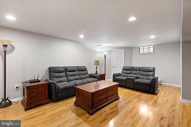26 LONGSPUR DR, Wilmington, DE 19808