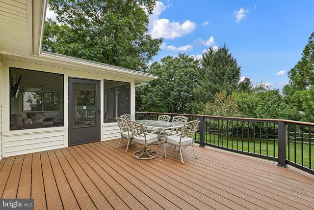 26 LONGSPUR DR, Wilmington, DE 19808