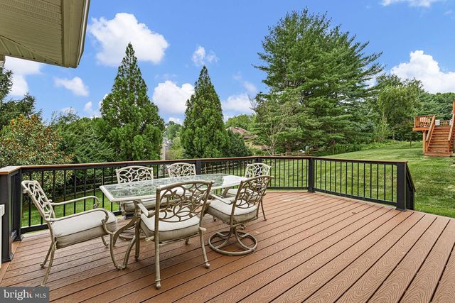 26 LONGSPUR DR, Wilmington, DE 19808