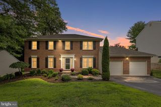 26 LONGSPUR DR, Wilmington, DE 19808