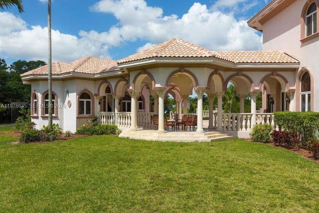 21579 Cartagena Drive, Boca Raton, FL 33428