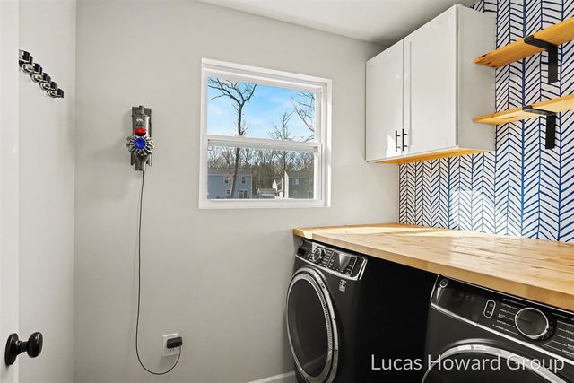 59587 Silvergrass Drive, Mattawan, MI 49071