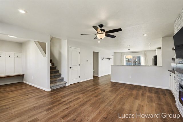 59587 Silvergrass Drive, Mattawan, MI 49071