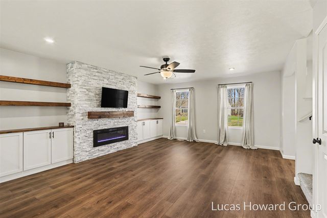 59587 Silvergrass Drive, Mattawan, MI 49071