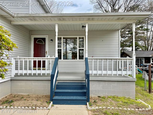 2616 21st Avenue, Port Huron, MI 48060