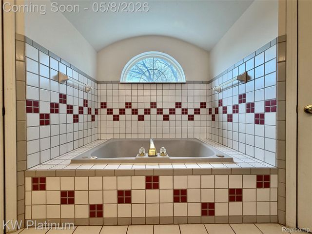 2616 21st Avenue, Port Huron, MI 48060