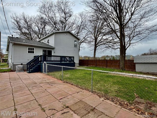 2616 21st Avenue, Port Huron, MI 48060