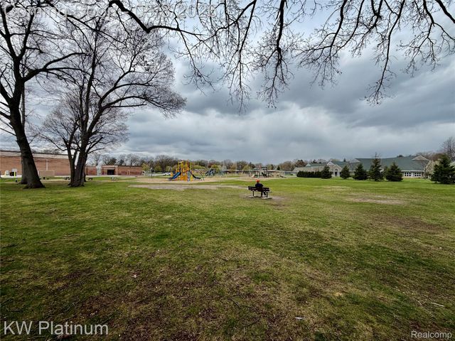 2616 21st Avenue, Port Huron, MI 48060