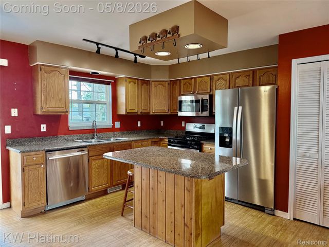 2616 21st Avenue, Port Huron, MI 48060