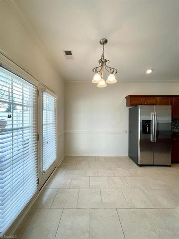 102 Manhattan Avenue, Greensboro, NC 27407