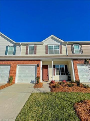 102 Manhattan Avenue, Greensboro, NC 27407