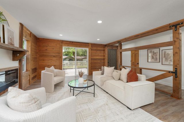 3443 N Gilda, Wichita, KS 67205