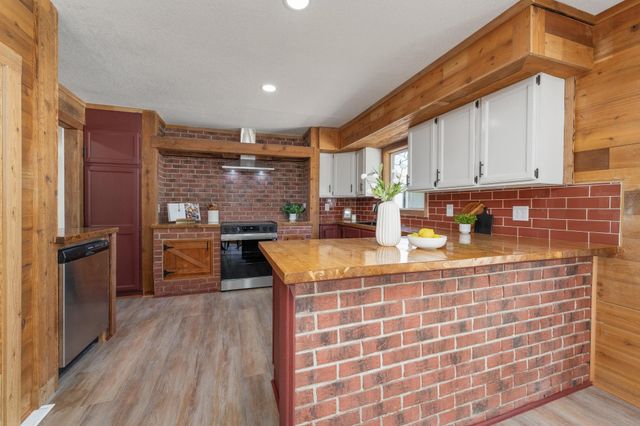 3443 N Gilda, Wichita, KS 67205