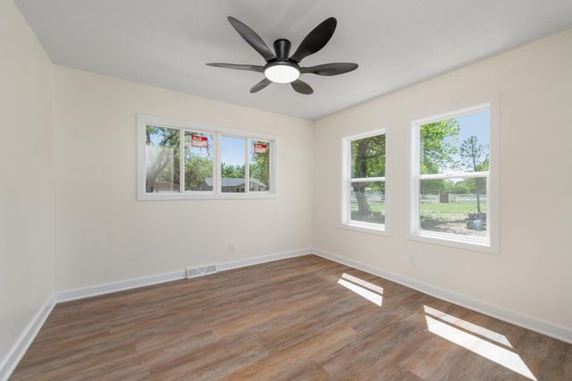 3443 N Gilda, Wichita, KS 67205