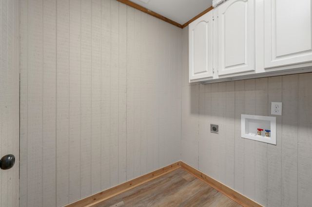 3443 N Gilda, Wichita, KS 67205