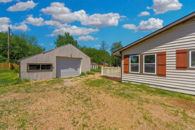 3443 N Gilda, Wichita, KS 67205