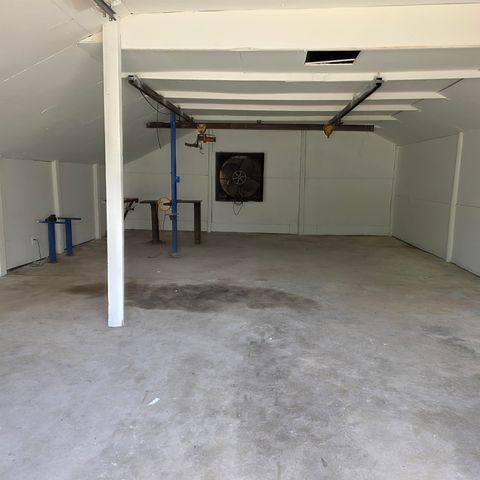 3443 N Gilda, Wichita, KS 67205