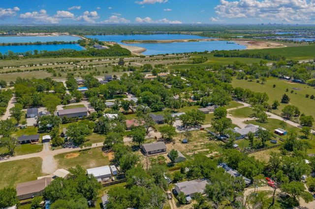 3443 N Gilda, Wichita, KS 67205