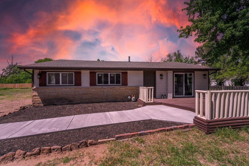 3443 N Gilda, Wichita, KS 67205