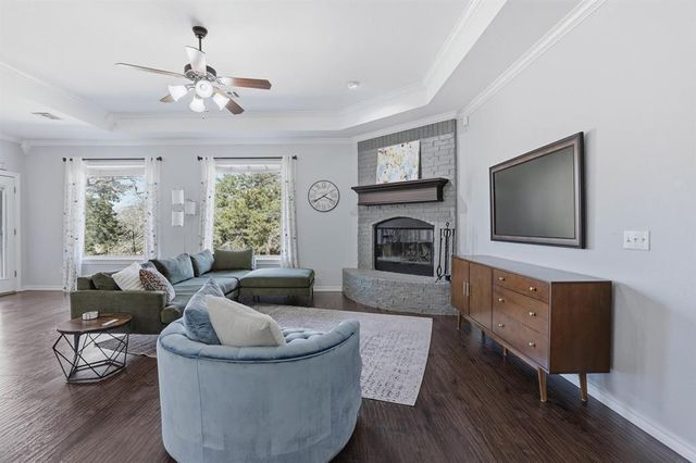 9950 Stone Crest Circle, Edmond, OK 73034