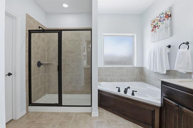 9950 Stone Crest Circle, Edmond, OK 73034