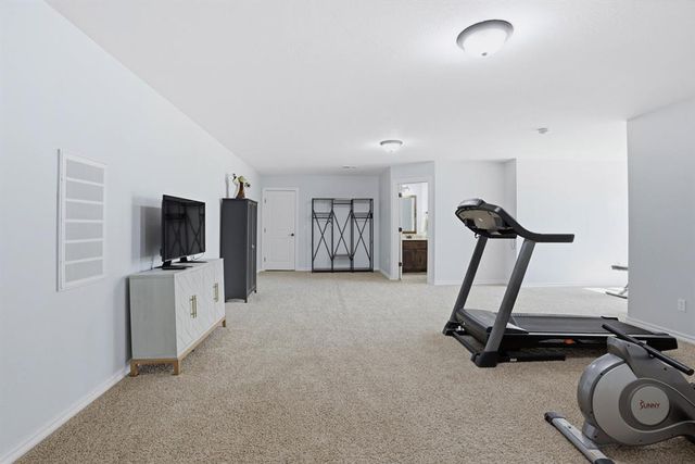 9950 Stone Crest Circle, Edmond, OK 73034