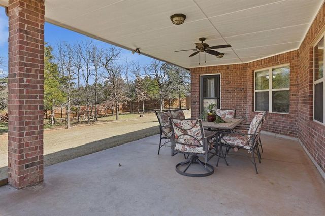 9950 Stone Crest Circle, Edmond, OK 73034