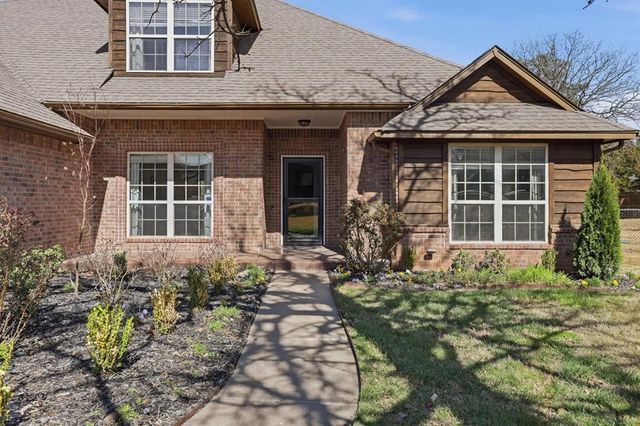 9950 Stone Crest Circle, Edmond, OK 73034