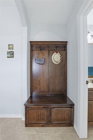 9950 Stone Crest Circle, Edmond, OK 73034